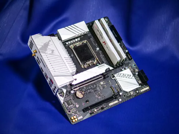 RAM KINGBANK SharpBlade RGB 32GB (2x16GB) DDR5 6400MHz (White)