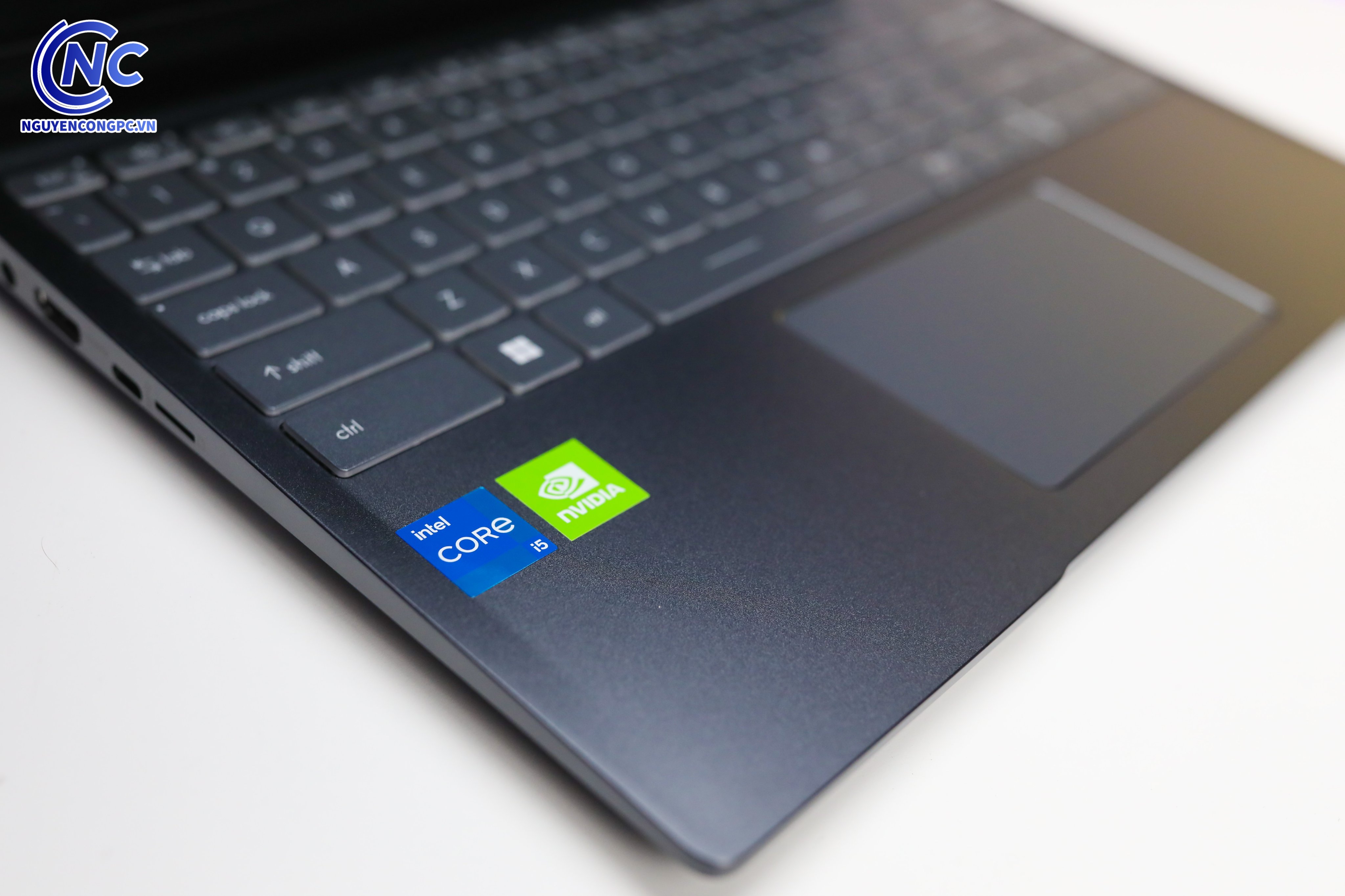 Laptop MSI B11SBU-668VN