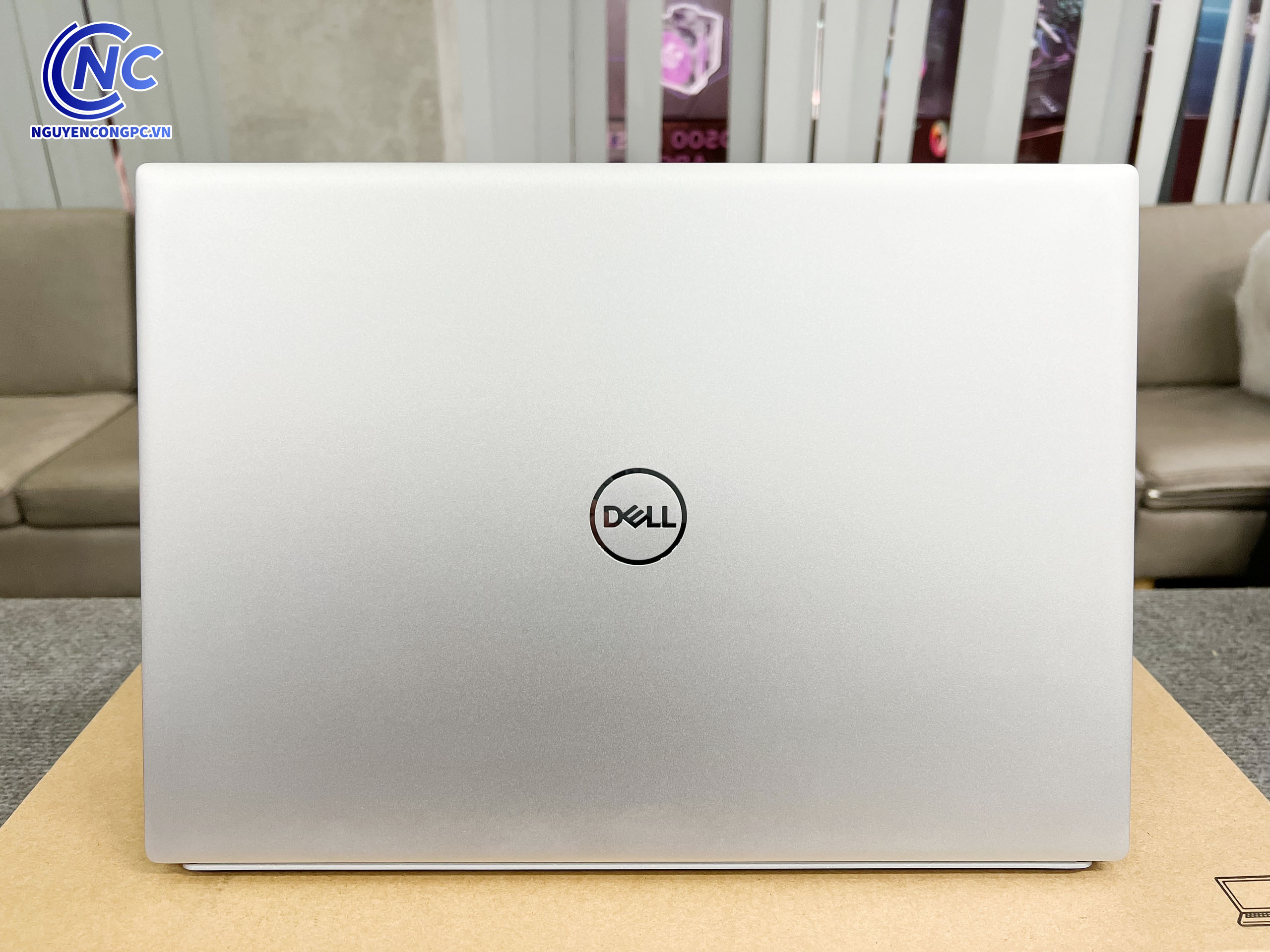 Laptop Dell Inspiron 5620 nguyencong