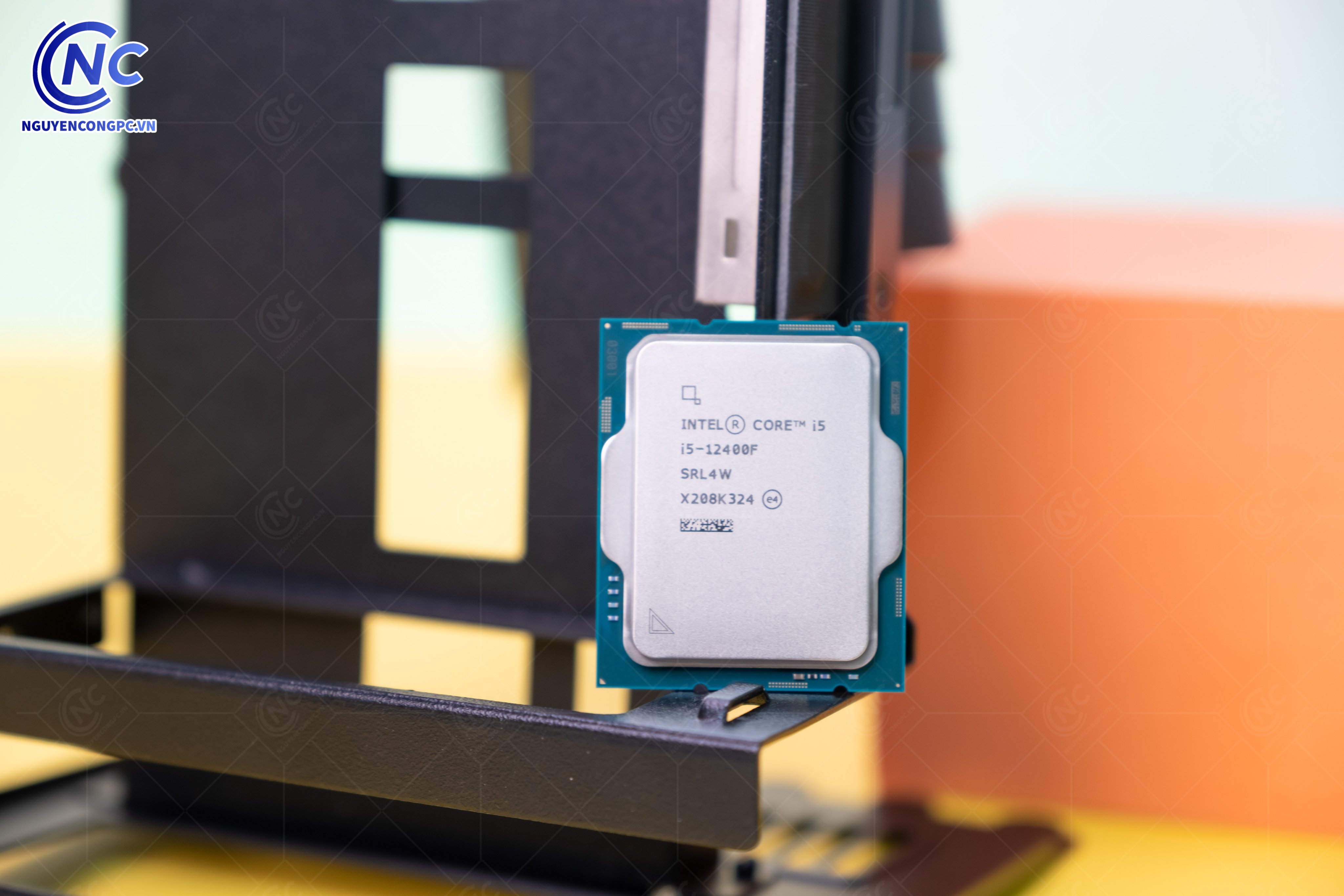 CPU Intel Core i5-12400F Tray NEW (Up to 4.4Ghz, 6 nh&acirc;n 12 luồng, 18MB Cache, 65W) - Socket Intel LGA 1700)