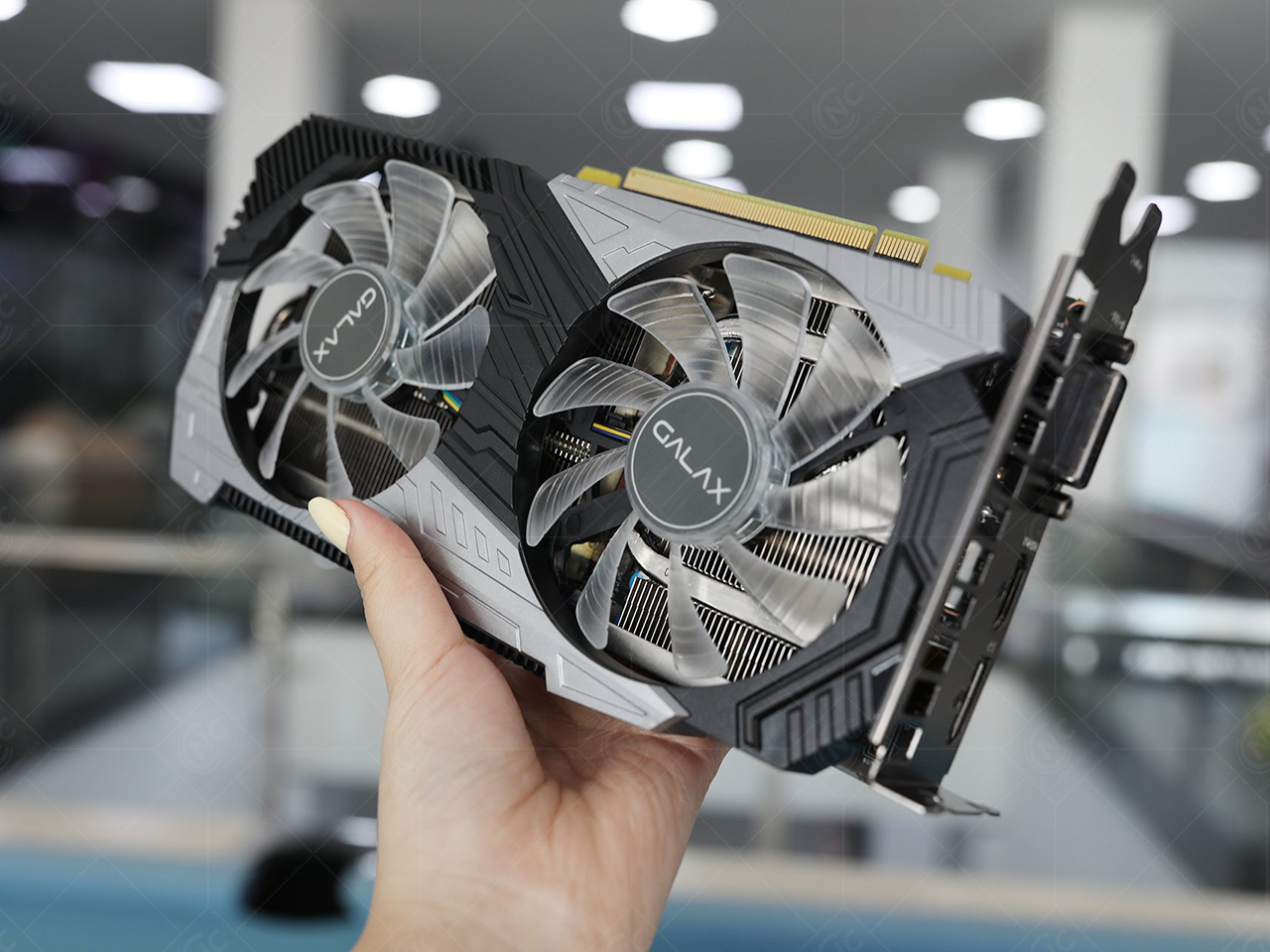 vga galax rtx 2060 12g gddr6 plus (1-click oc)