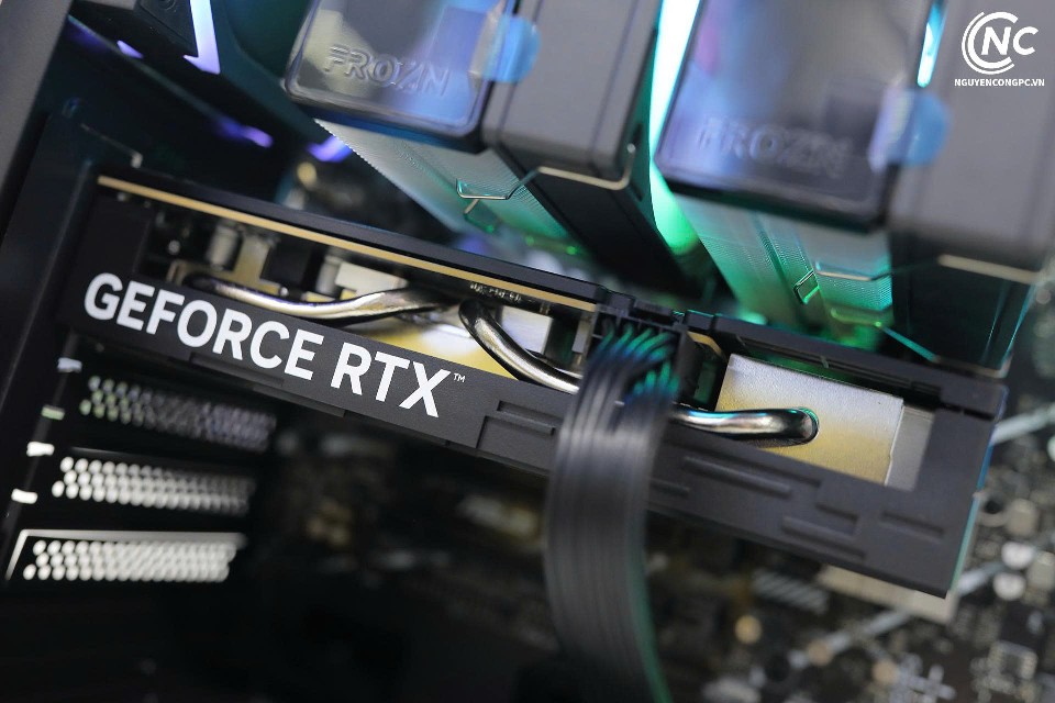 Card M&agrave;n H&igrave;nh Colorful GeForce RTX 5060 Gaming DUO 8GB-V