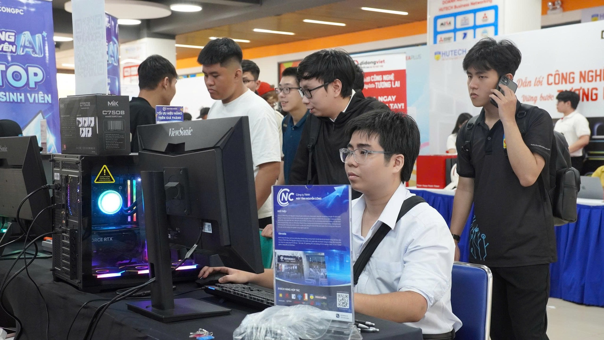 Nguyễn Công PC Đồng Hành Cùng HUTECH IT Open Day 2026