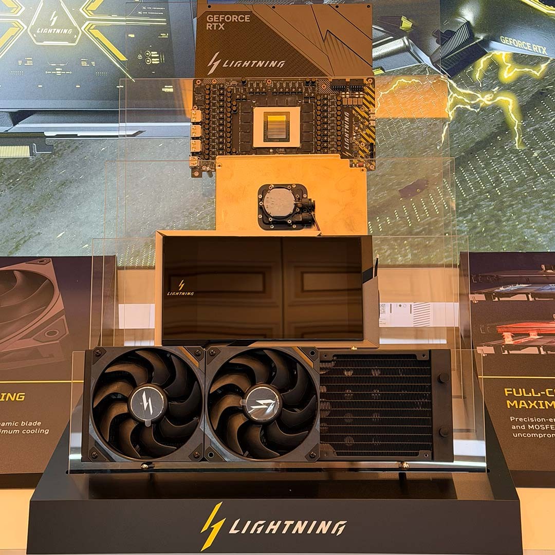 MSI RTX 5090 LIGHTNING Z