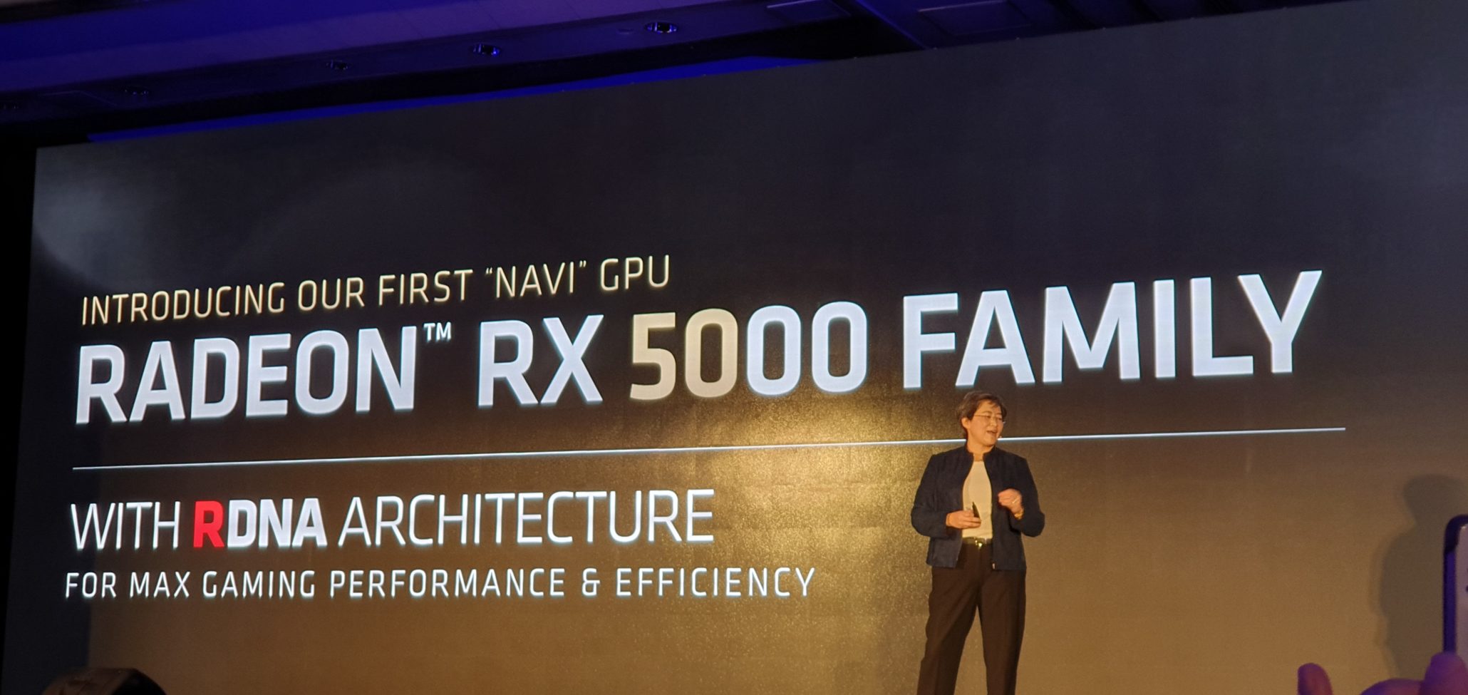 AMD giới thiệu VGA Radeon RX 5700 cho hiệu năng hơn RTX 2070 10%