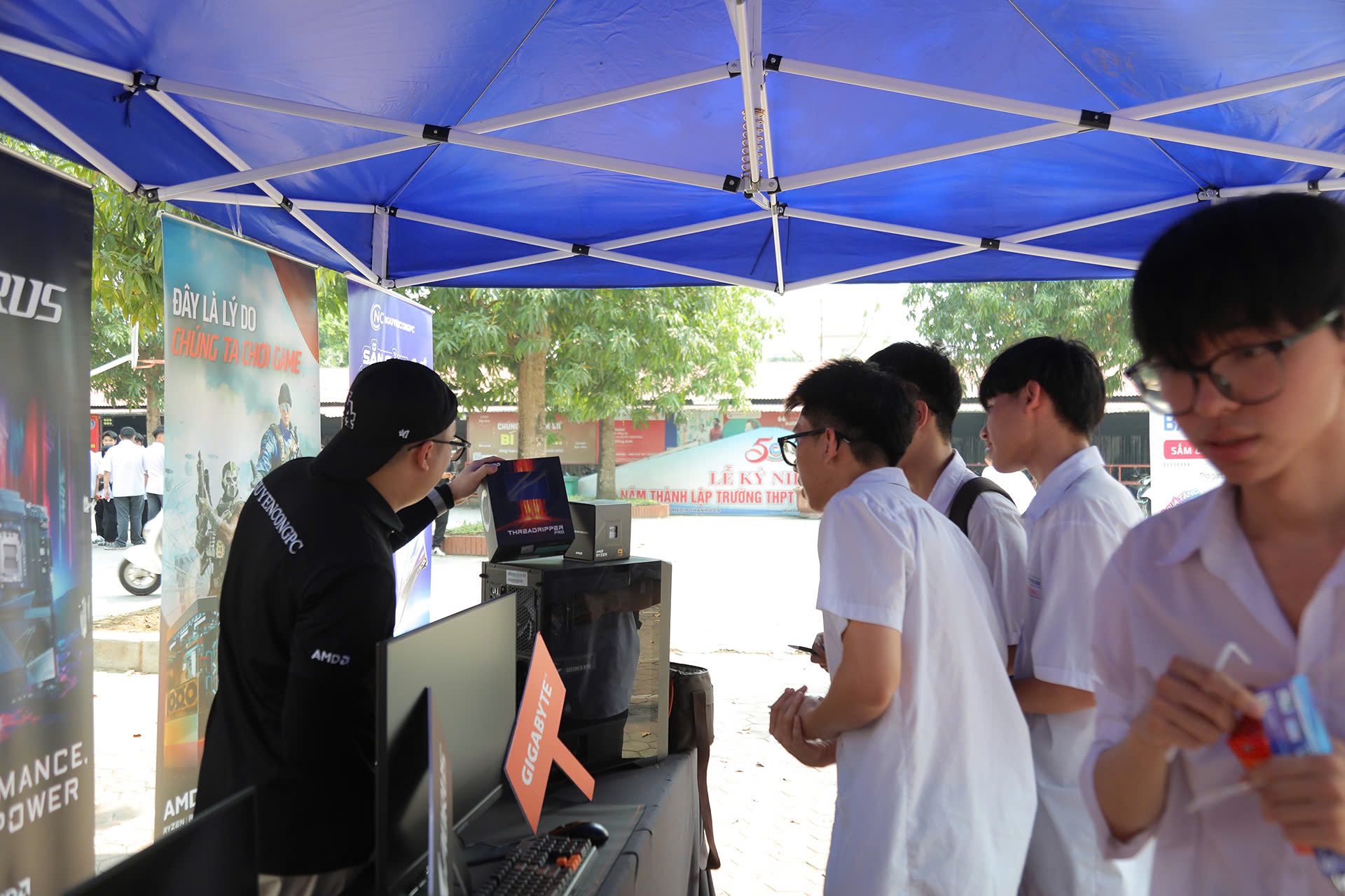 NGUYỄN CÔNG PC ĐỒNG HÀNH CÙNG NGÀY HỘI TƯ VẤN TUYỂN SINH HUCE 2026 TẠI THANH HÓA