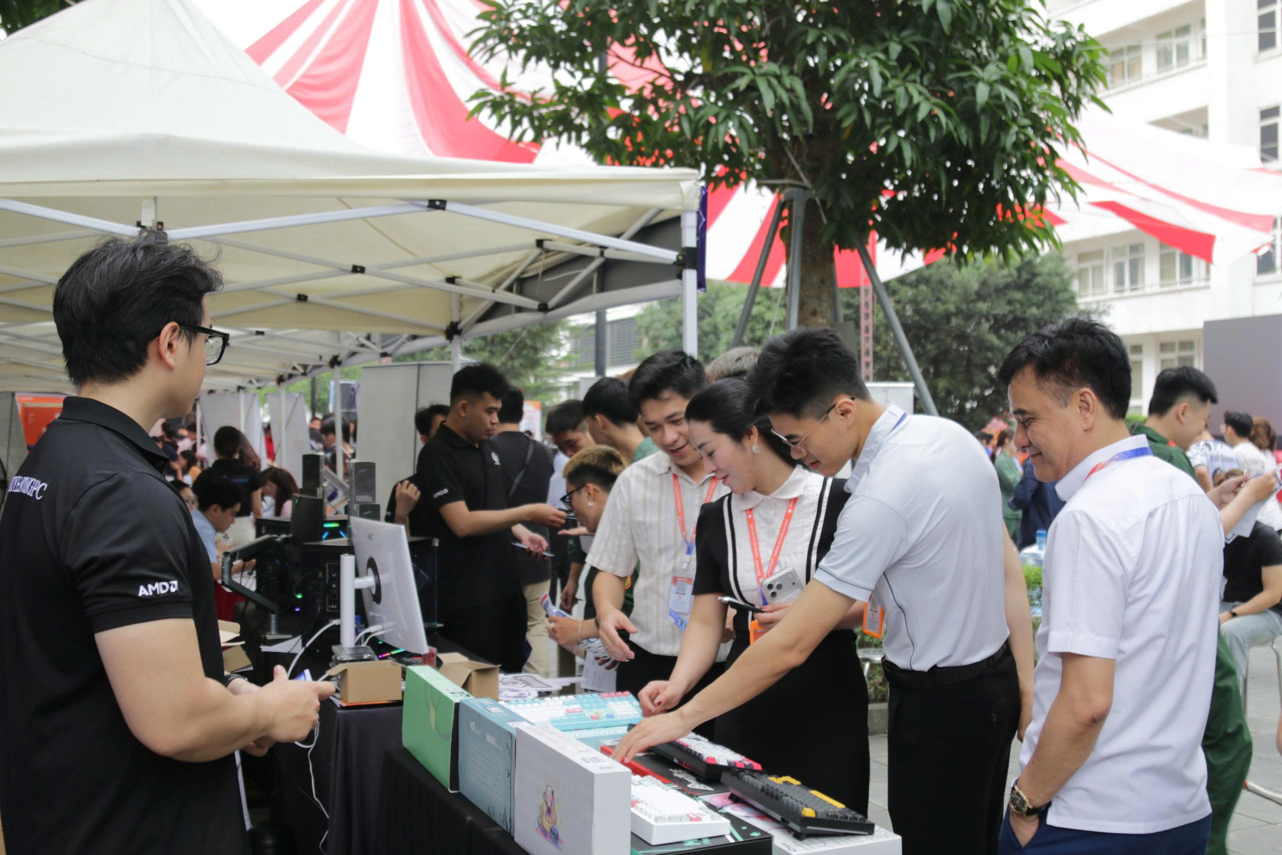 Nguyễn Công PC x DNU Job Fair 2026: Tiếp Lửa Công Nghệ Cho Thế Hệ Nhân Sự Tương Lai
