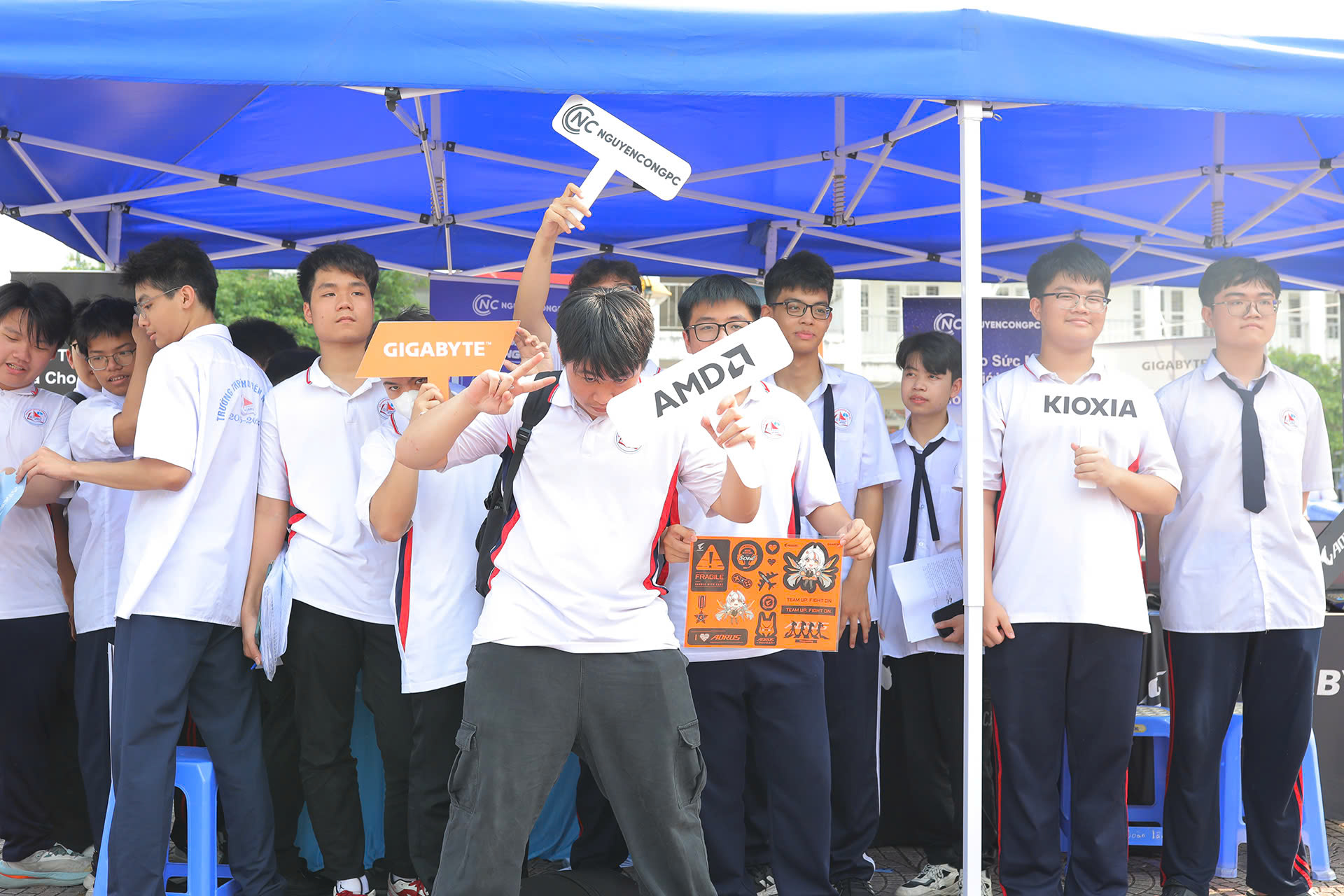 NGUYỄN CÔNG PC ĐỒNG HÀNH CÙNG HUCE 2026: KHƠI NGUỒN ĐAM MÊ CÔNG NGHỆ CHO SĨ TỬ ĐẤT MỎ