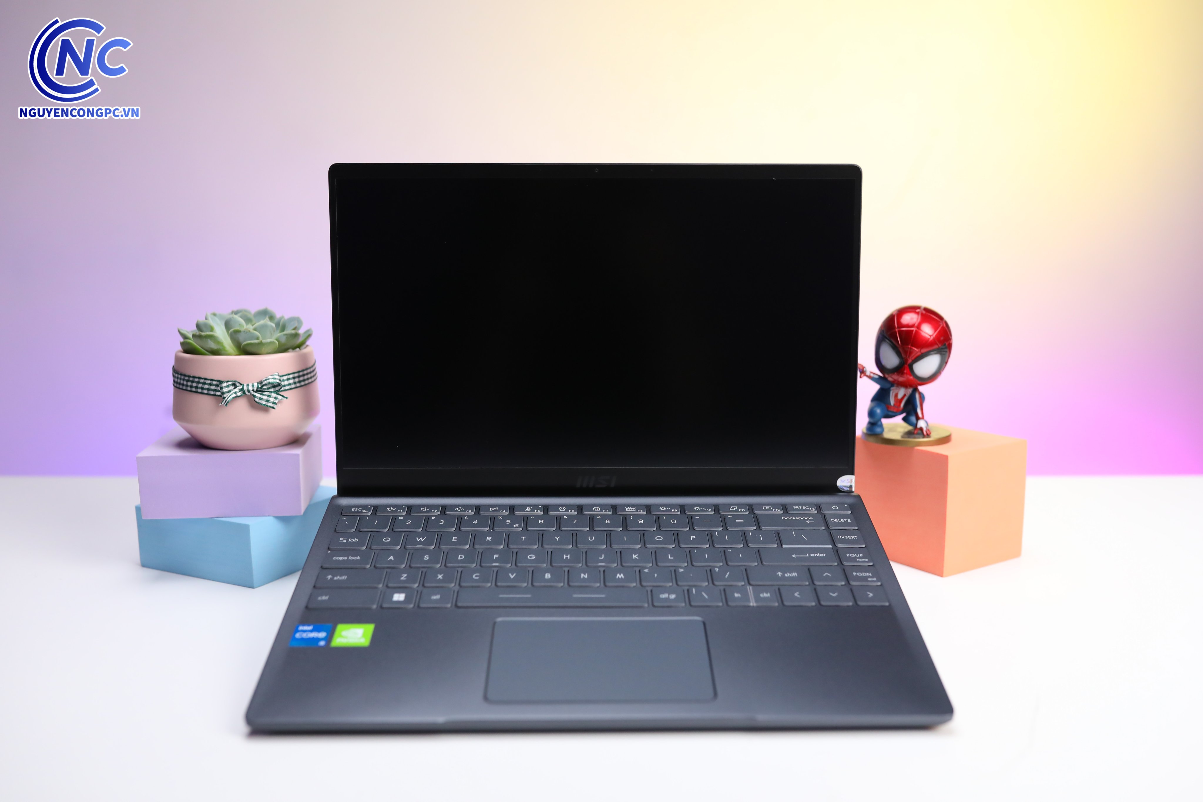 MSI Modern 14 B11SBU-668VN