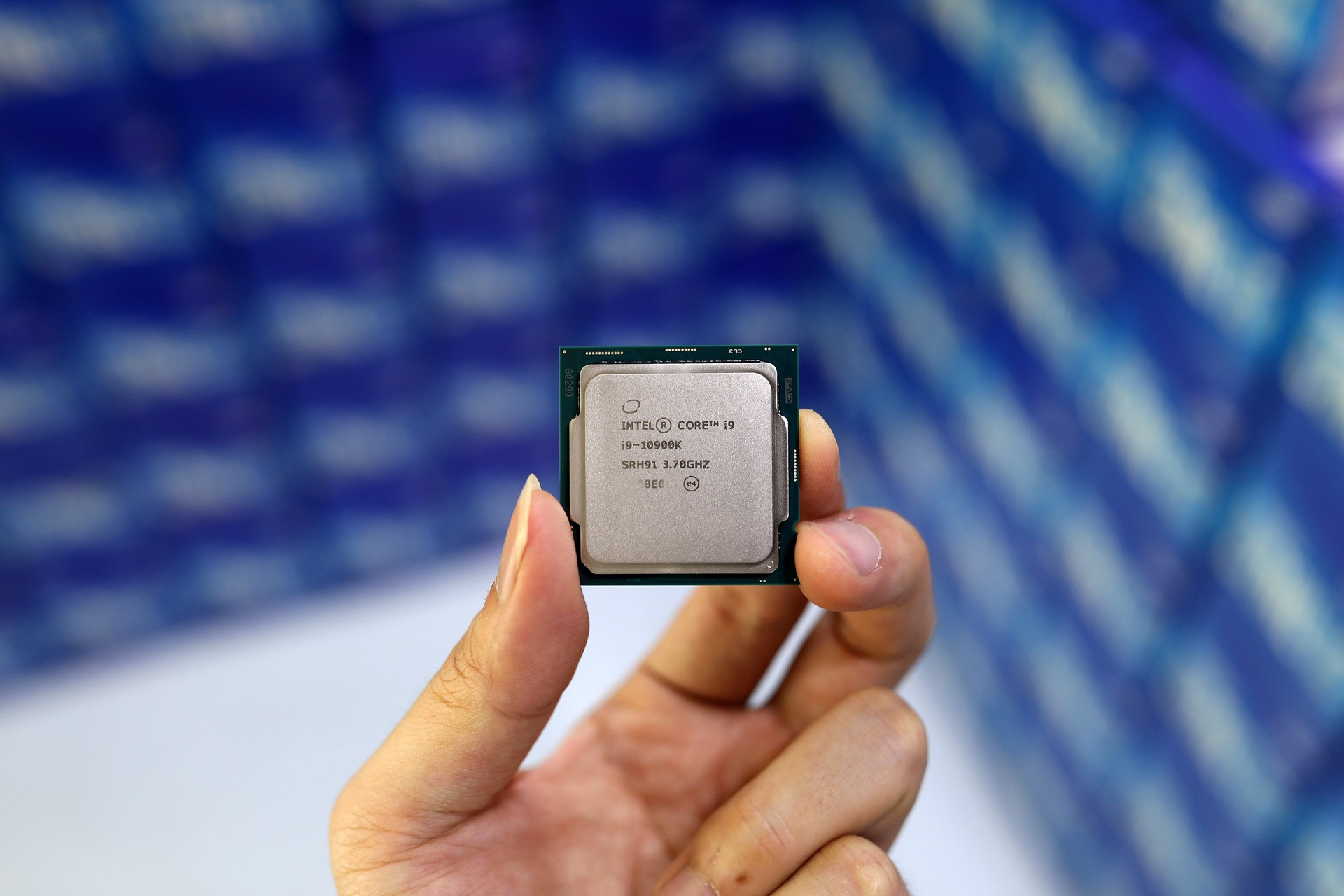 Core first. I9 10900k. Intel Core i9-10900k. Intel Core 9 10900k. Процессор Intel i9 10900k.
