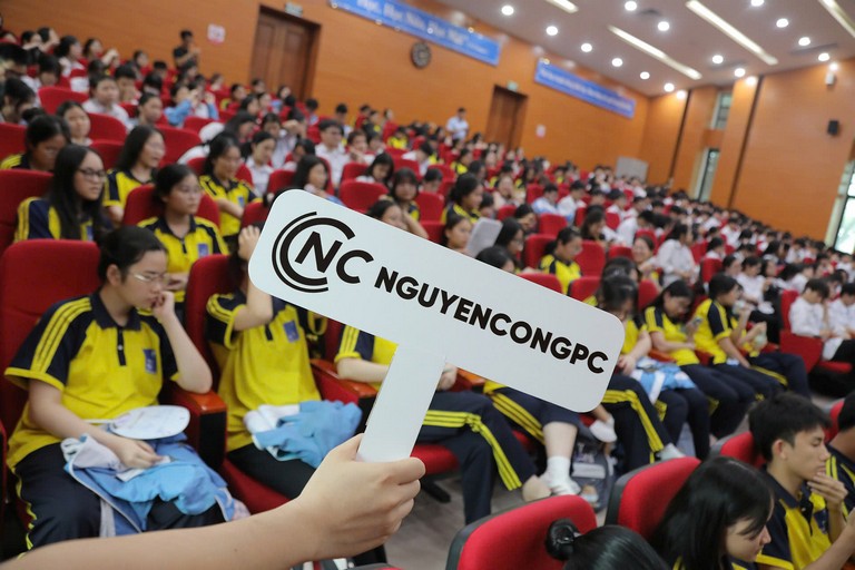 Tiếp Lửa Đam Mê Công Nghệ Tại Điểm Cuối Chuỗi Ngày Hội Tư Vấn Tuyển Sinh HUCE 2026