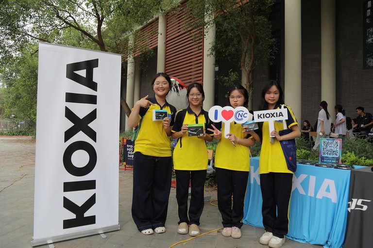 Tiếp Lửa Đam Mê Công Nghệ Tại Điểm Cuối Chuỗi Ngày Hội Tư Vấn Tuyển Sinh HUCE 2026