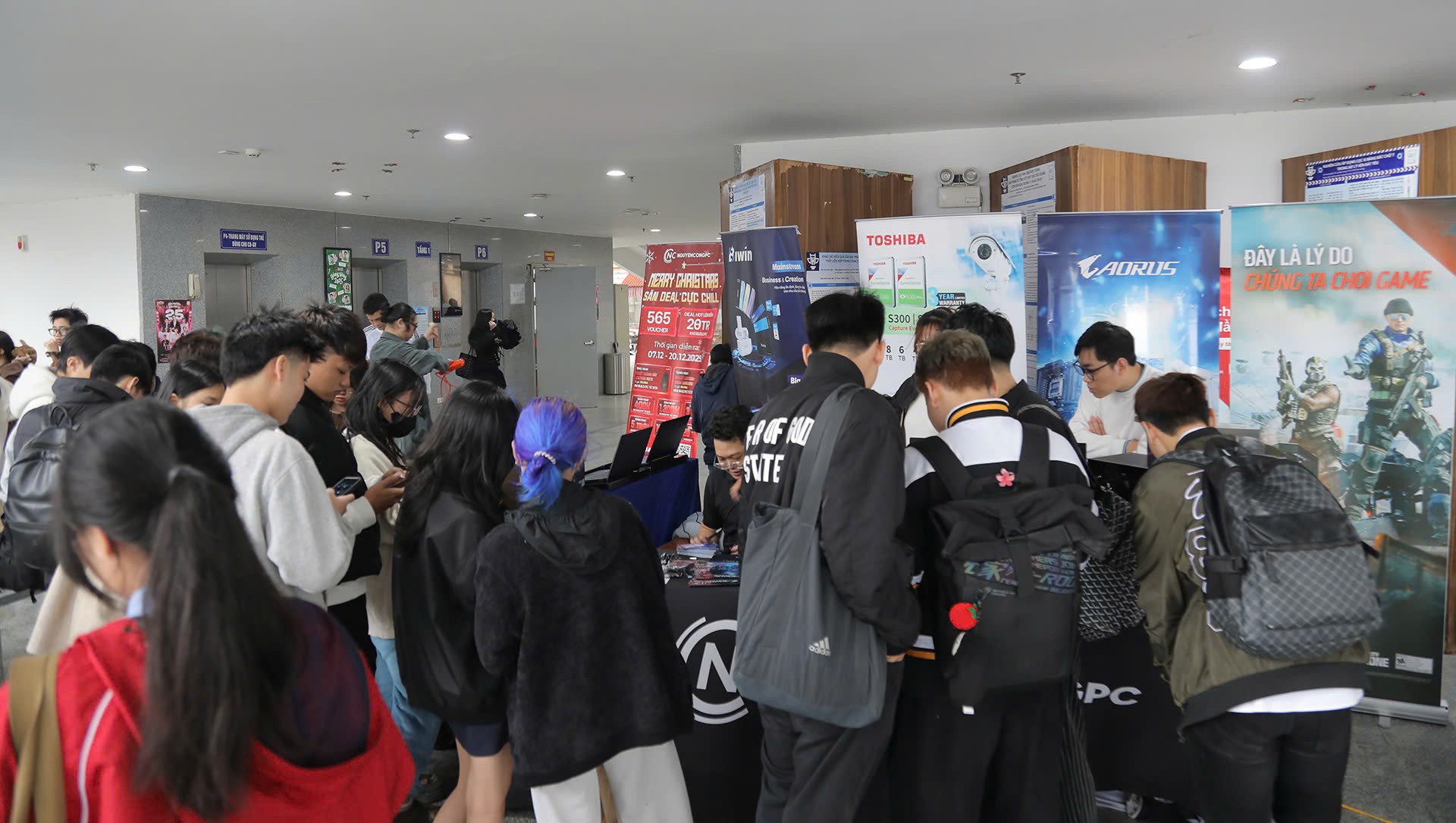 NGUYỄN CÔNG PC - NHÀ TÀI TRỢ KIM CƯƠNG CHÀO TÂN SINH VIÊN ĐẠI HỌC KIẾN TRÚC HÀ NỘI 2025