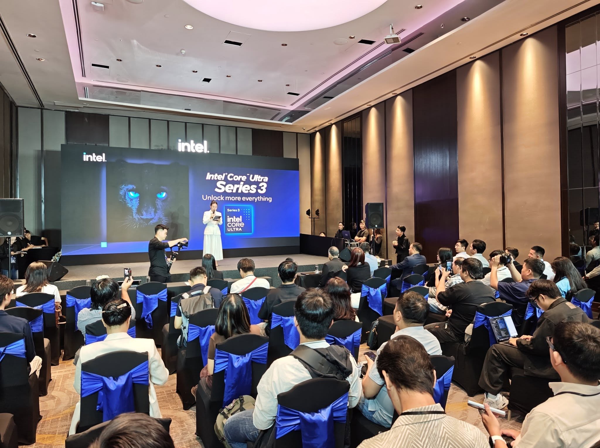 INTEL CHÍNH THỨC RA MẮT CORE ULTRA SERIES 3 (PANTHER LAKE) TẠI VIỆT NAM