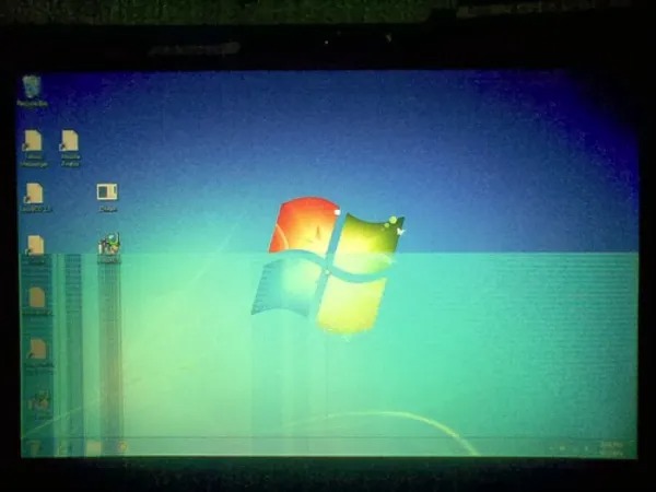 Nguyên nhân màn hình Windows bị ám vàng? Cách khắc phục lỗi màn hình máy tính Windows bị vàng.