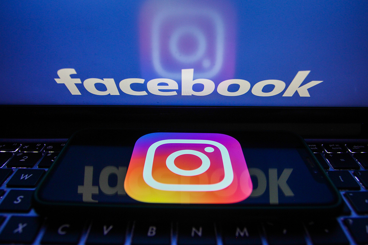 Facebook và Instagram sập diện rộng gây thiệt hại lớn cho nền kinh tế thế giới