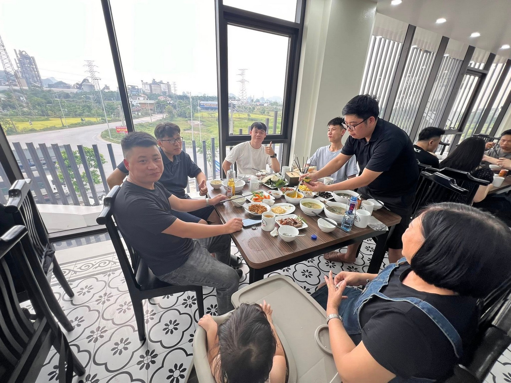 Chuyến Du Lịch Hè 2026 Của Nguyễn Công PC: Hành Trình Gắn Kết Hai Miền Và Bước Đệm Cho Những Bứt Phá Công Nghệ Mới