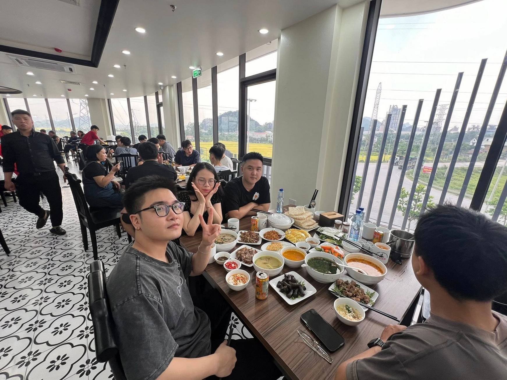 Chuyến Du Lịch Hè 2026 Của Nguyễn Công PC: Hành Trình Gắn Kết Hai Miền Và Bước Đệm Cho Những Bứt Phá Công Nghệ Mới