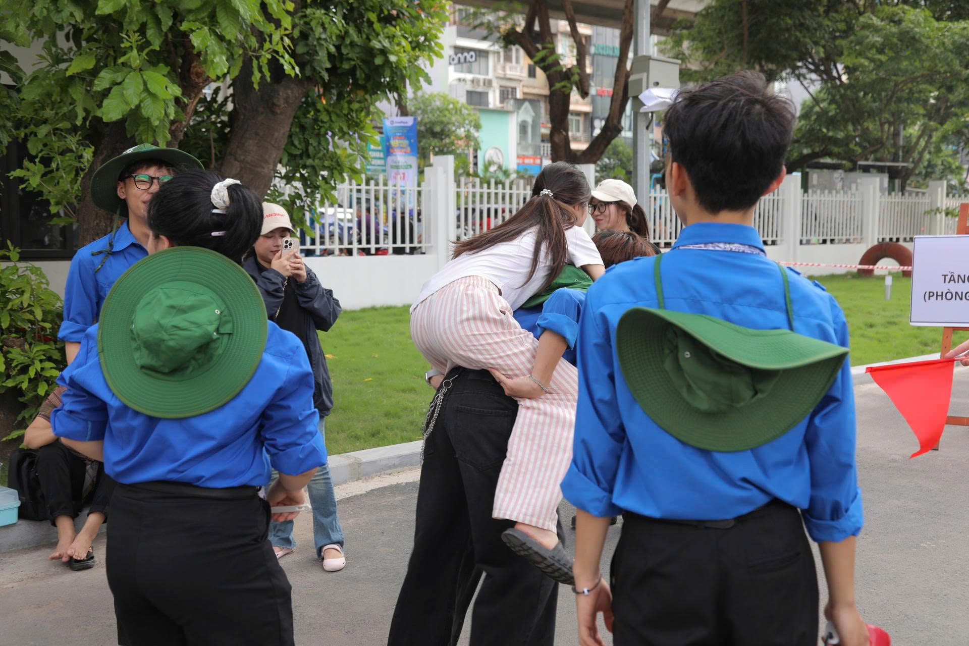 Nguyễn Công PC Tiếp Sức Mùa Thi 2026: Đồng Hành Cùng Sĩ Tử Khối V Trường Đại Học Kiến Trúc Hà Nội