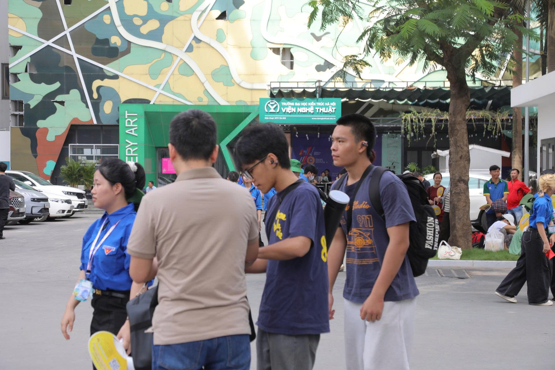 Nguyễn Công PC Tiếp Sức Mùa Thi 2026: Đồng Hành Cùng Sĩ Tử Khối V Trường Đại Học Kiến Trúc Hà Nội