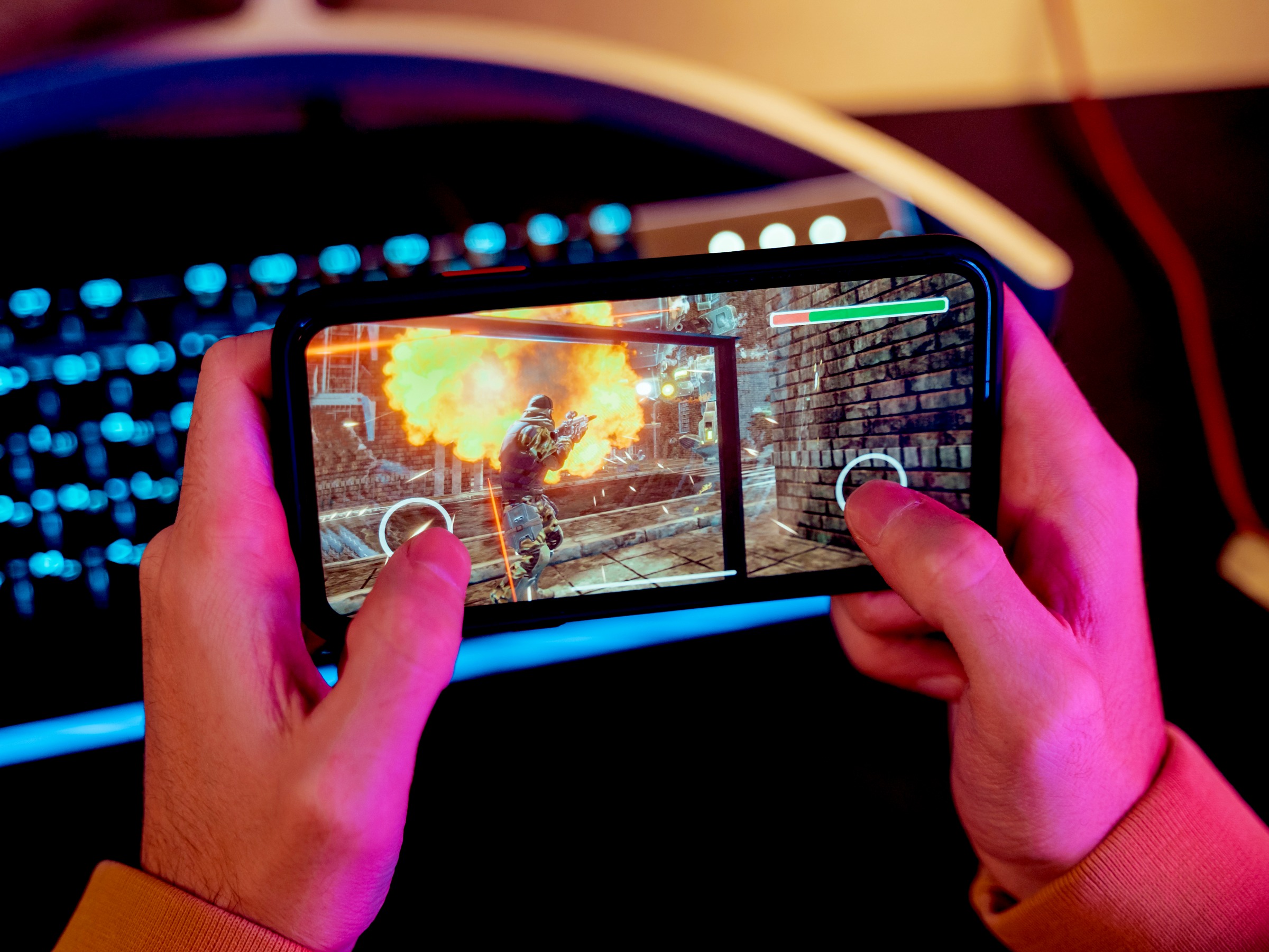 Hướng dẫn cách bật 120 FPS với mọi game trên Android 15