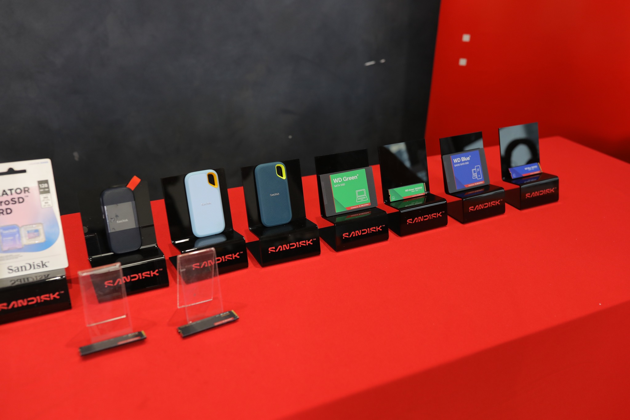 NGUYỄN CÔNG ĐỒNG HÀNH CÙNG WORKSHOP SANDISK x TÚ THANH:  TỐI ƯU WORKFLOW LƯU TRỮ CHO CONTENT CREATOR