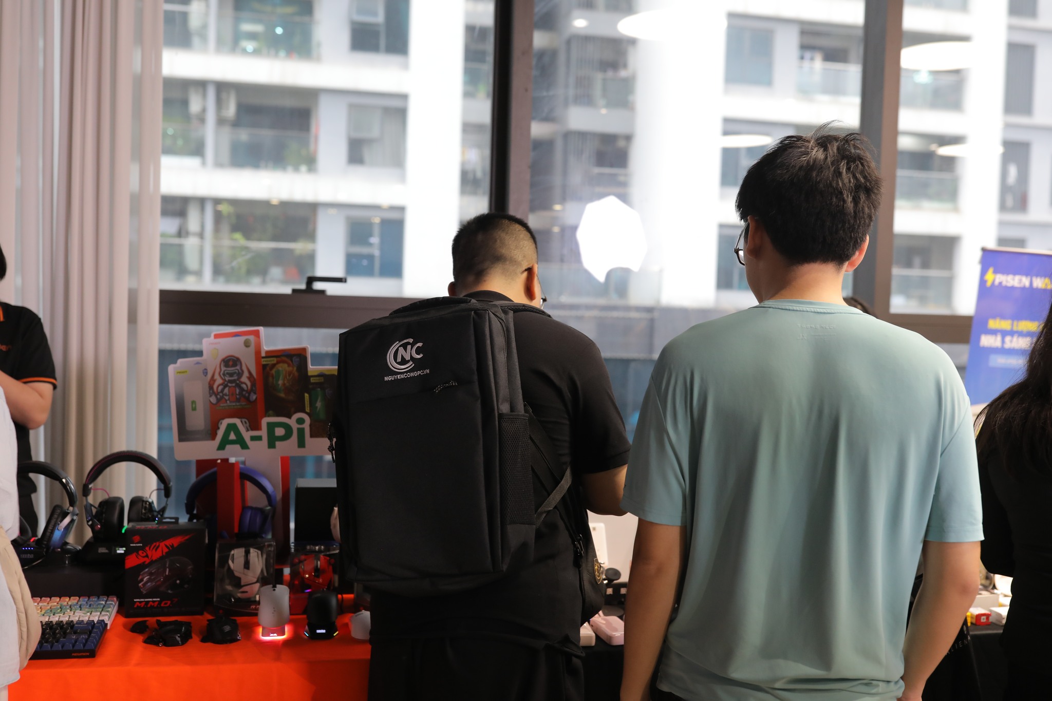 NGUYỄN CÔNG ĐỒNG HÀNH CÙNG WORKSHOP SANDISK x TÚ THANH:  TỐI ƯU WORKFLOW LƯU TRỮ CHO CONTENT CREATOR