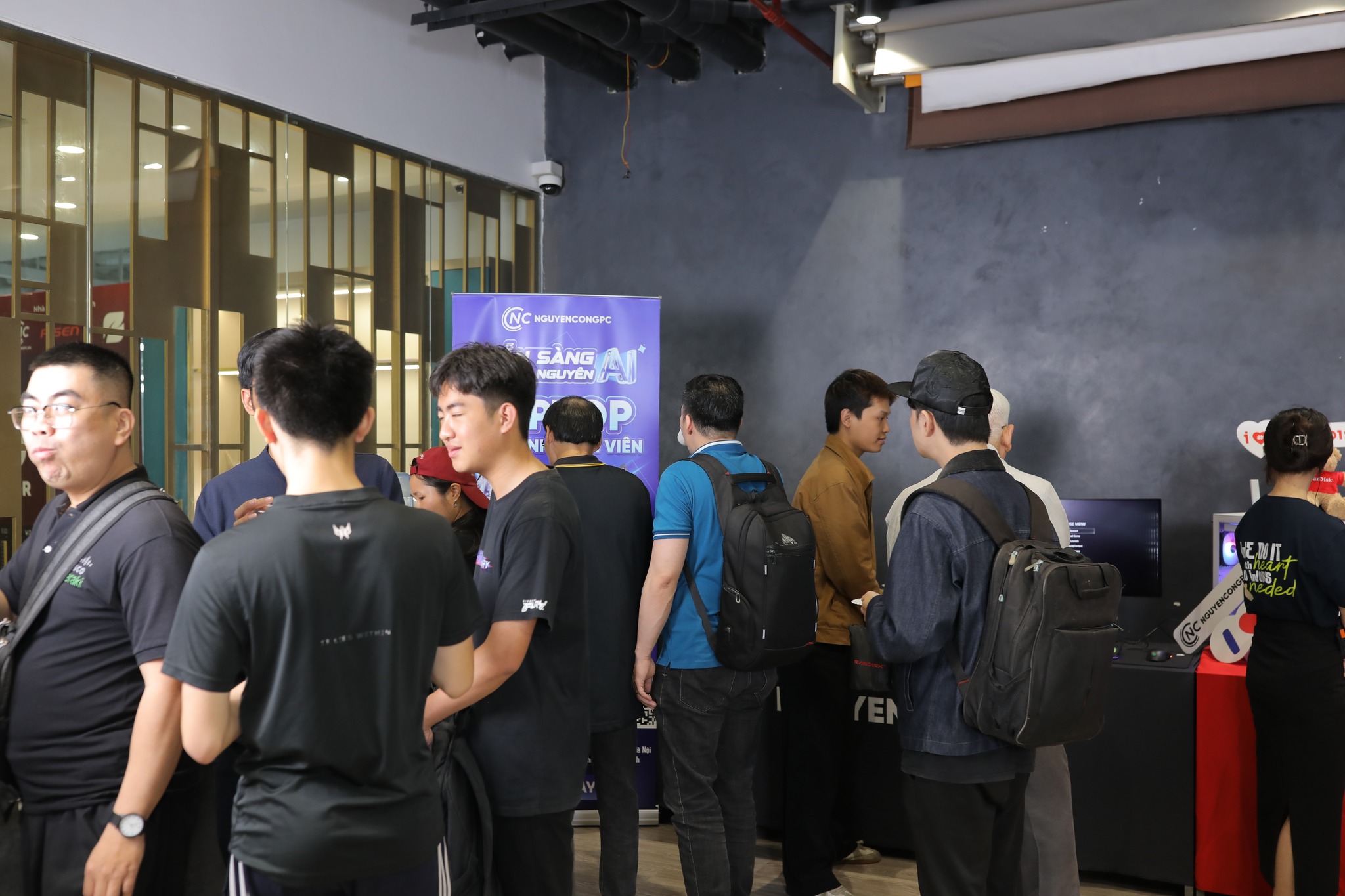 NGUYỄN CÔNG ĐỒNG HÀNH CÙNG WORKSHOP SANDISK x TÚ THANH:  TỐI ƯU WORKFLOW LƯU TRỮ CHO CONTENT CREATOR