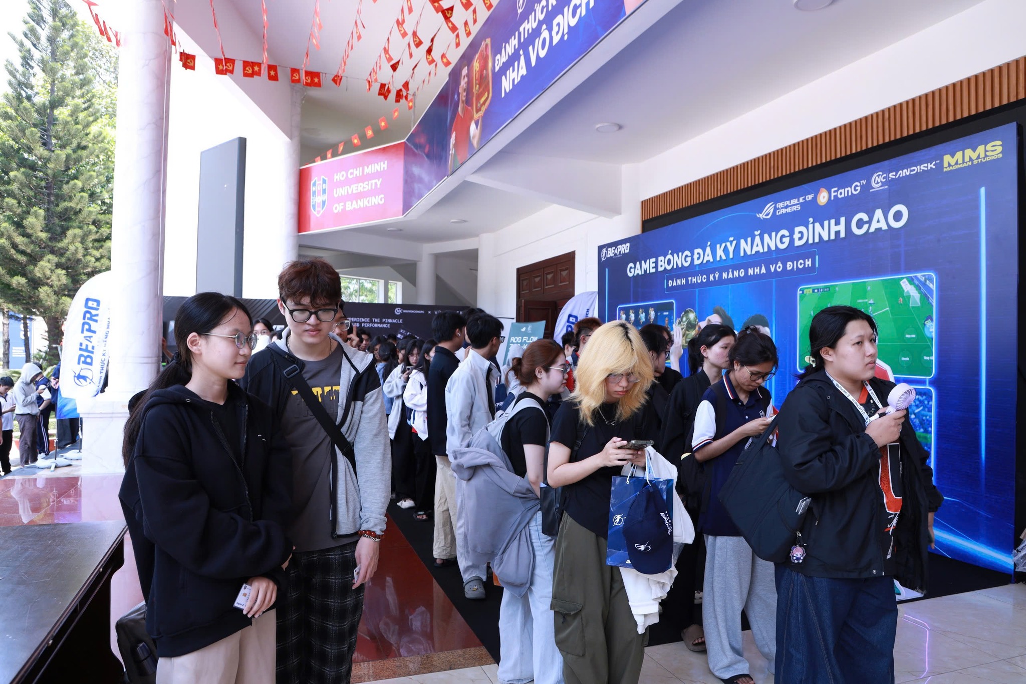 NGUYỄN CÔNG PC ĐỒNG HÀNH CÙNG CHUỖI GIẢI ĐẤU ESPORTS THÁNG THANH NIÊN 2026 – HUB