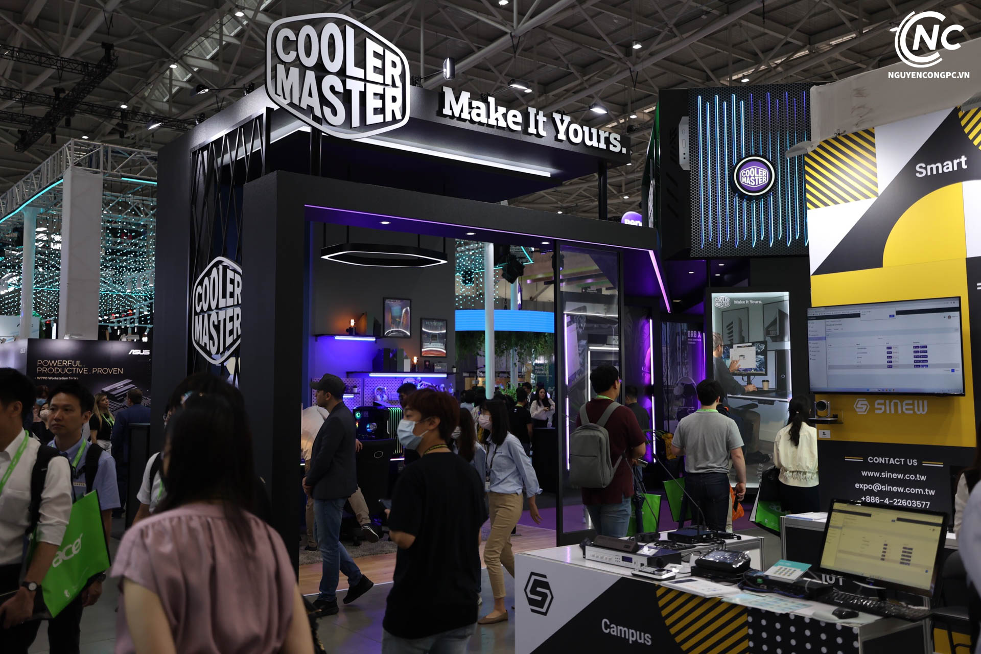 Đông đảo khách hàng tham quan tại gian hàng của Cooler Master - Computex 2023