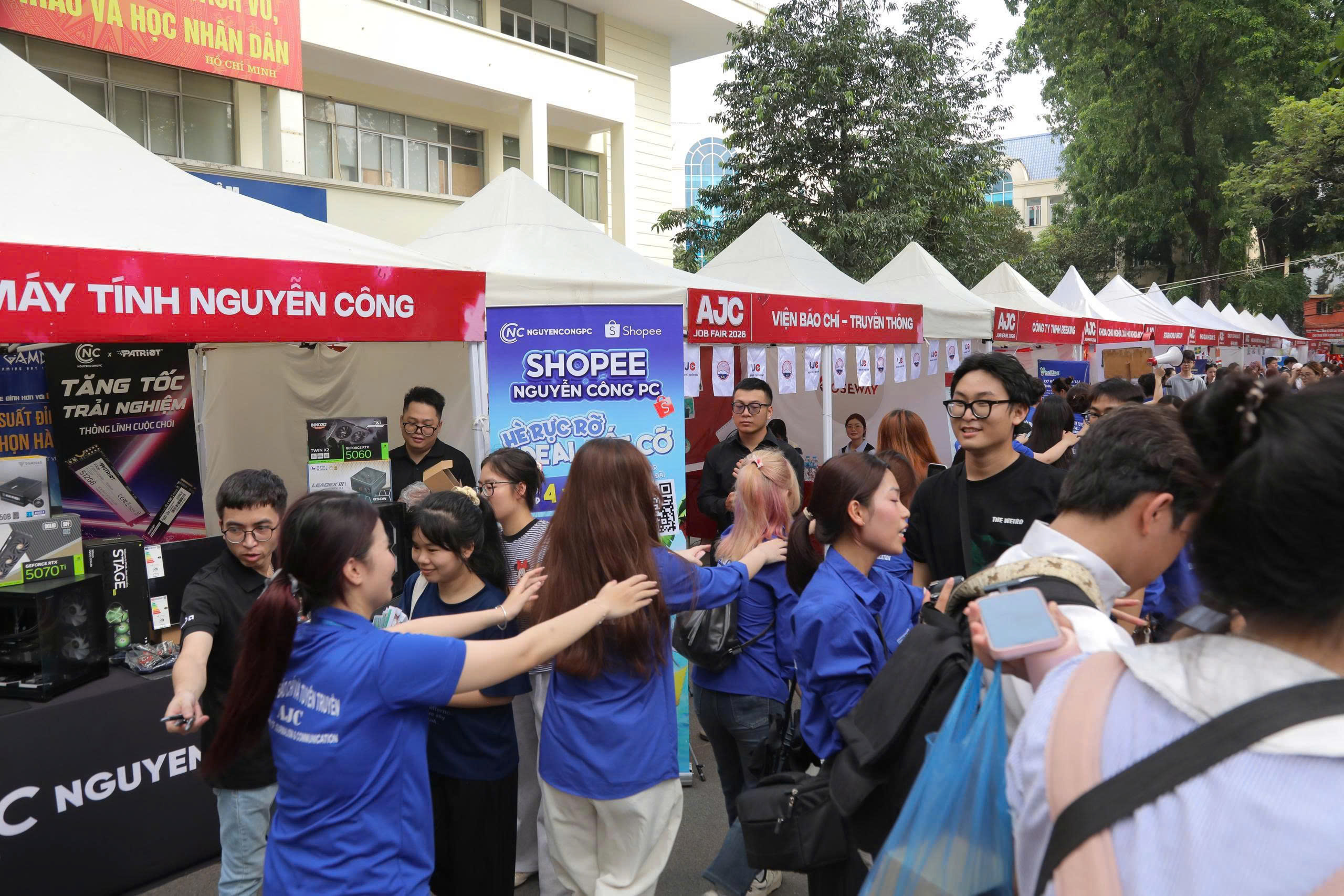 Nguyễn Công PC x  AJC Job Fair 2026: Khơi Nguồn Cảm Hứng Công Nghệ Cho Thế Hệ Trẻ