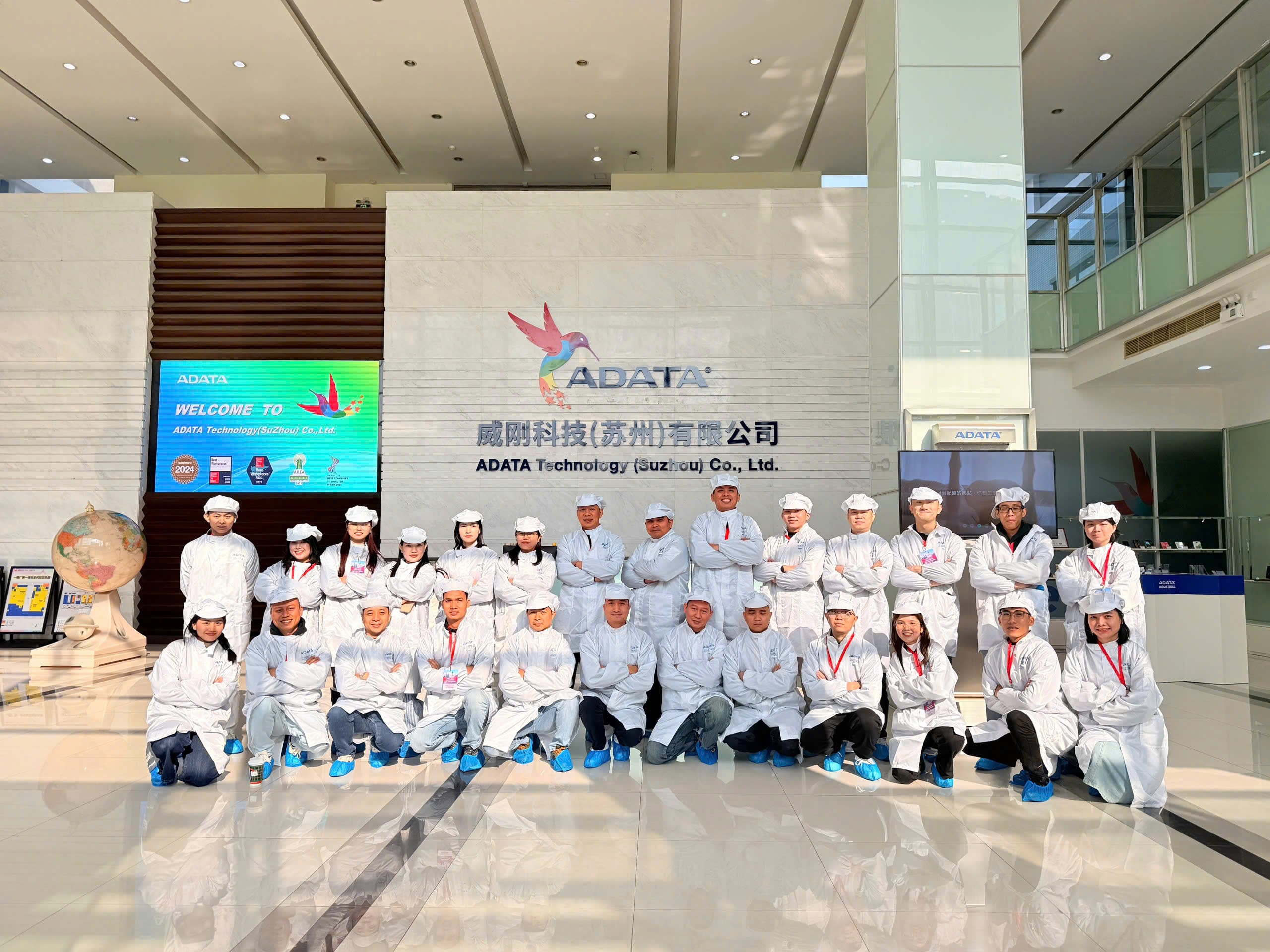 THE-SIGNATURE-PARTNER-2025