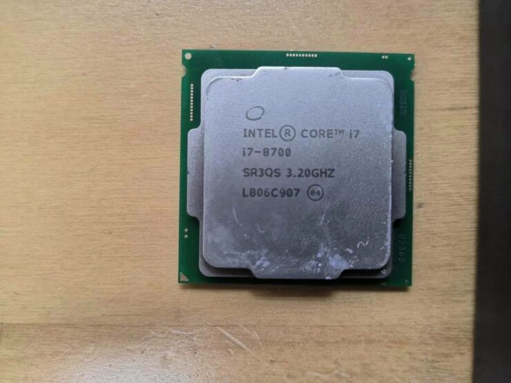 CPU giả nhãn hiệu Intel “phổ biến” ở Trung Quốc – Các đại lý bán lẻ gửi RMA vi xử lý với IHS bị thay đổi và không có Die CPU bên trong