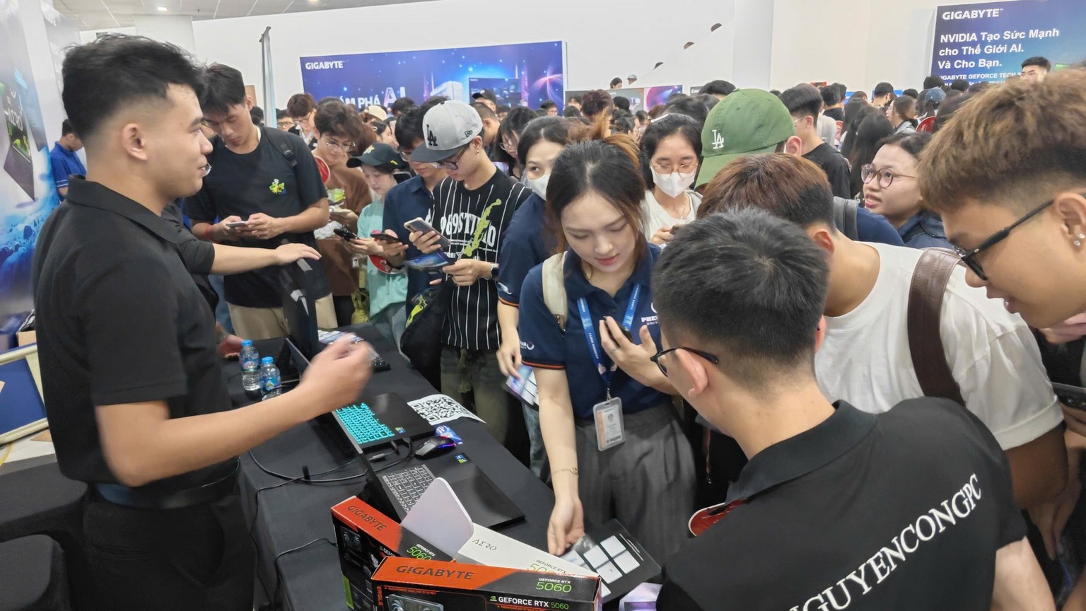 Nguyễn Công PC tại Workshop AI Phenikaa: Giải pháp PC tối ưu cho sinh viên làm chủ công nghệ