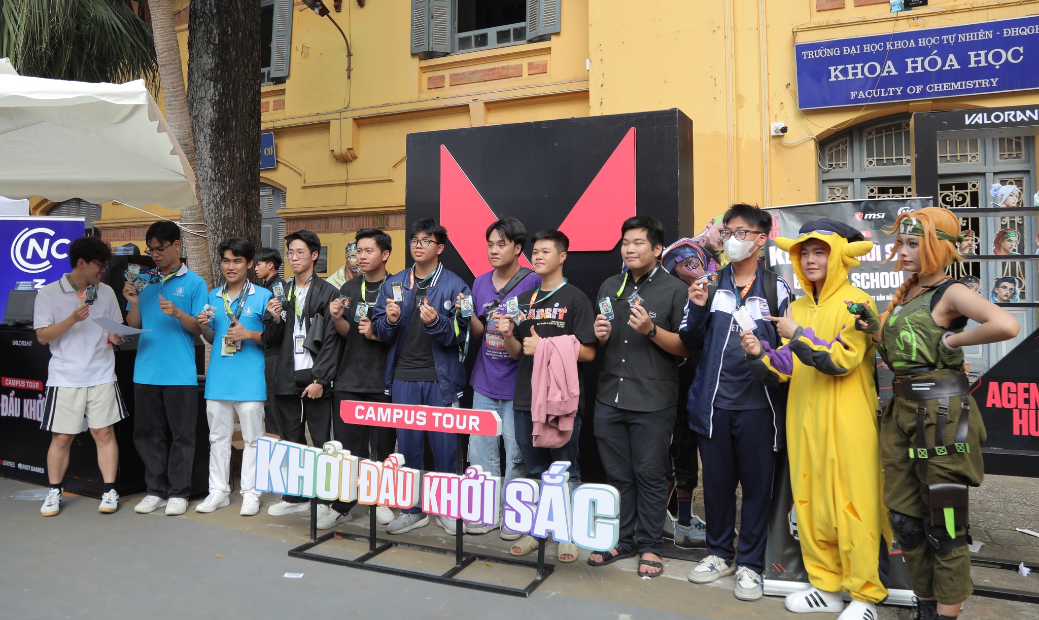 VALORANT Campus Tour Trường Đại học Dược Hà Nội | Nguyễn Công PC | MSI GAMING – QUẨY NHIỆT HƠN CẢ NẮNG SÂN TRƯỜNG 