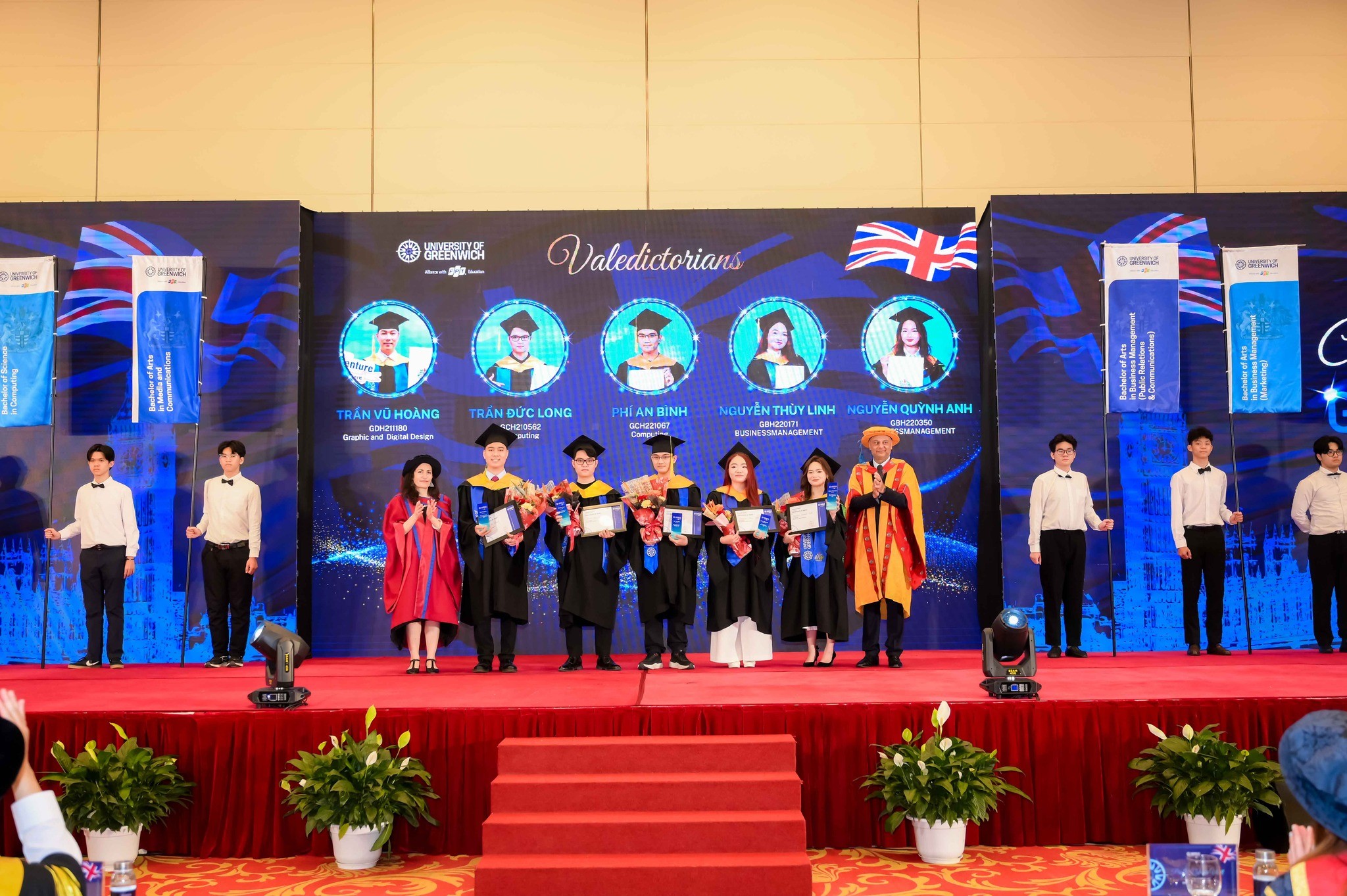 Nguyễn Công PC Đồng Hành Cùng 740 Tân Cử Nhân Greenwich Việt Nam