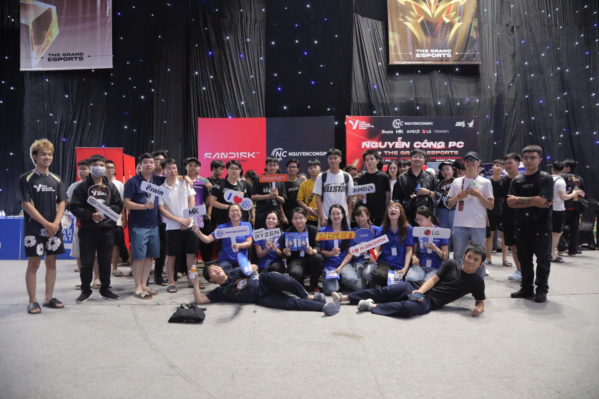 Sức Mạnh Phần Cứng Từ Nhà Tài Trợ Bạc Nguyễn Công PC: Bệ Phóng Cho Những Trận Đấu Đỉnh Cao Tại The Grand Esports 202