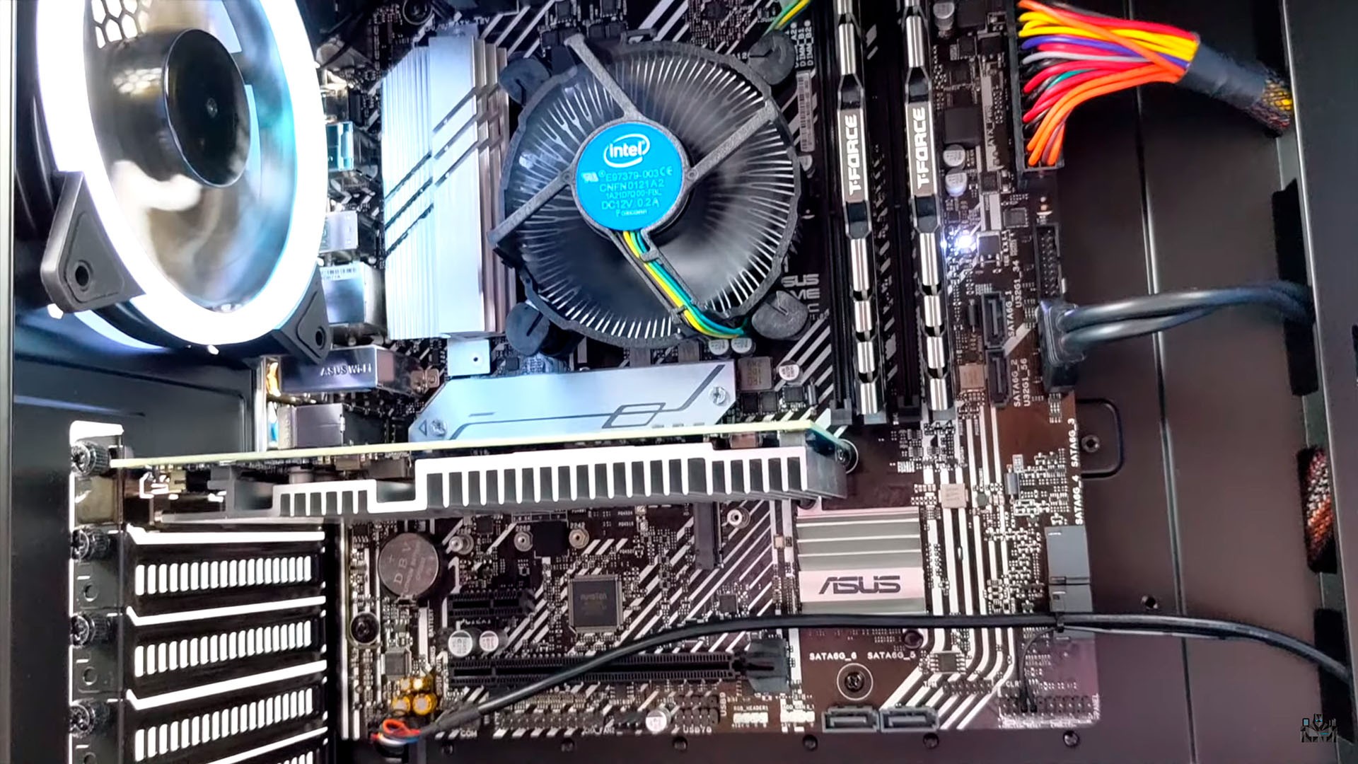 Iris Xe DG1 của Intel là GPU chơi game 1080p giá rẻ hợp lý nhất?