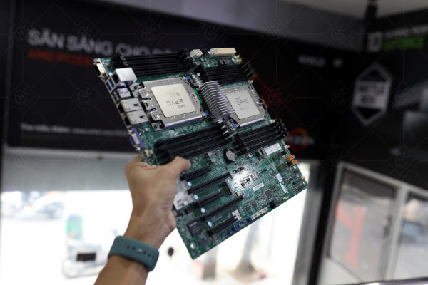 Mainboard Supermicro H11DSi-NT