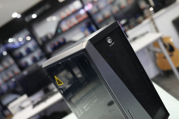 Vỏ case E-dra ECS1501 - Predator (No Fan)