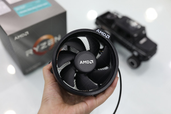 CPU AMD Ryzen 5 3600XT (3.8GHz Boost 4.5GHz | 6 Nhân / 12 Luồng | 32MB Cache | PCIe 4.0)