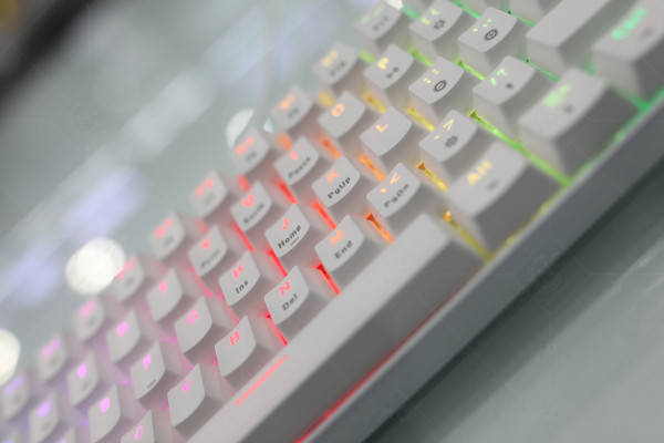 Bàn phím cơ E-Dra EK361W White