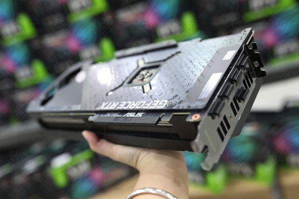 VGA ASUS ROG STRIX RTX 3070 OC 8G GAMING