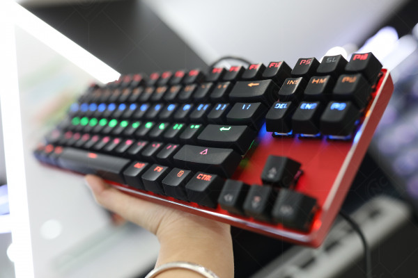 Bàn phím MotoSpeed K87 TKL Mechanical Rainbow LED (K87X)