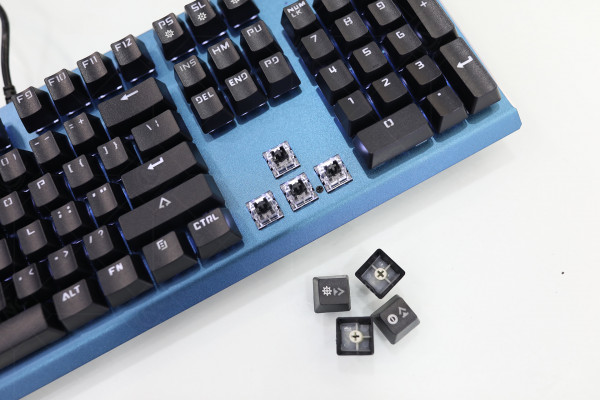 Bàn phím Motospeed CK108 Blue LED White