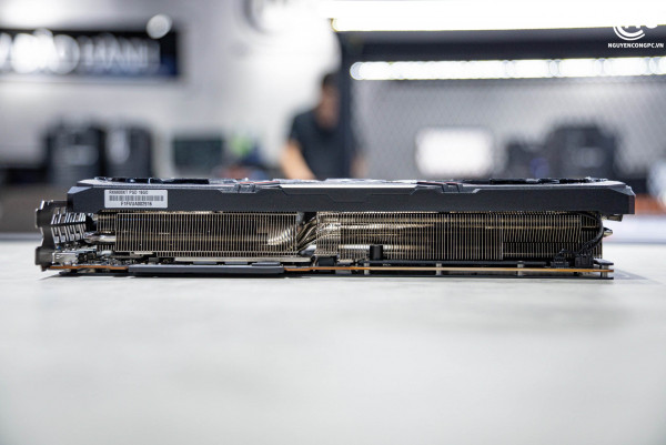 Card màn hình ASRock Radeon RX 6800 XT Phantom Gaming D 16G OC