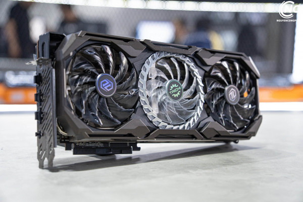 Card màn hình ASRock Radeon RX 6800 XT Taichi X 16G OC