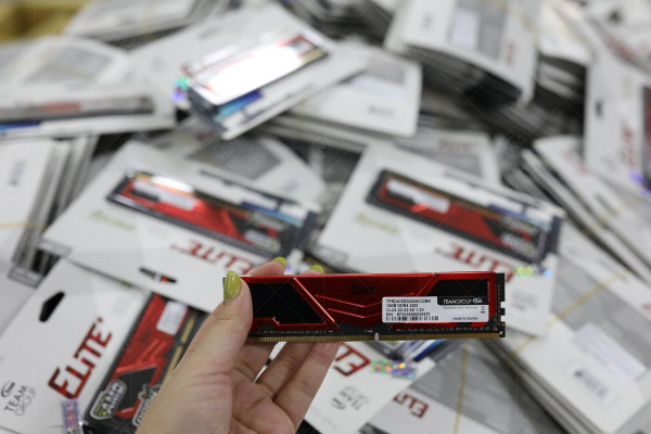 Ram TEAMGROUP Elite Plus 16G (1x16GB) Bus 3200 DDR4 (TPRD416G3200HC22BK)