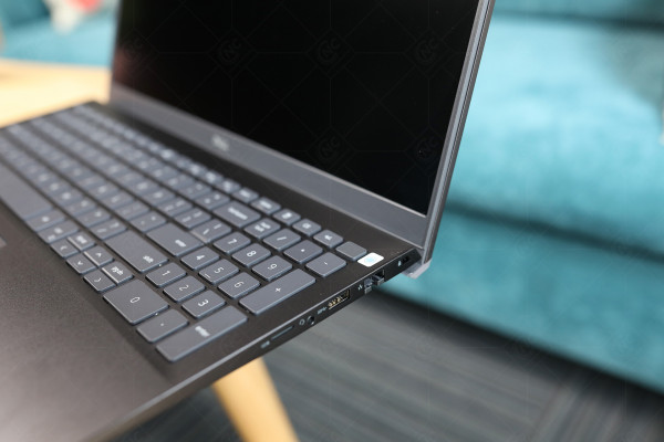 Laptop Dell Vostro 5502 V5502A (i7-1165G7/RAM-16GB/SSD-512GB/MX330/15.6Inch/FHD/Xám/Win10H)