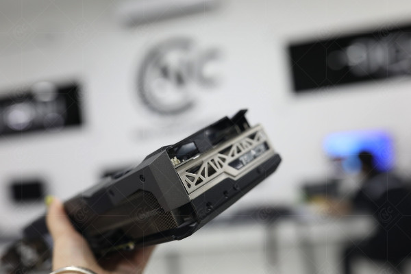 Card Màn Hình INNO3D GEFORCE RTX 3060 ICHILL X3 RED 12GB